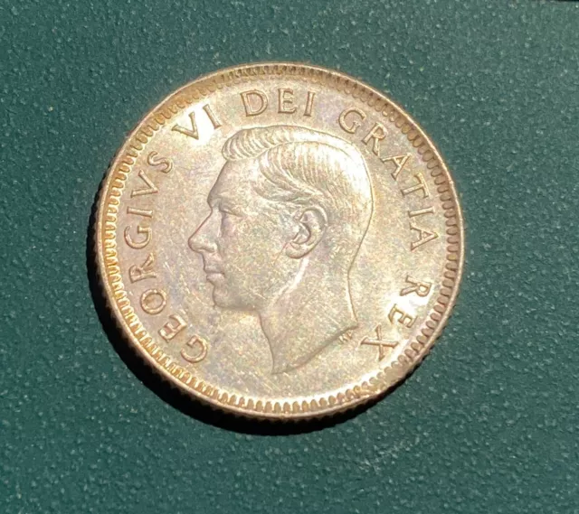 UNC CLIPPED ERROR - Canada - 1952 - 10 Cents - Attractive Silver Coin!