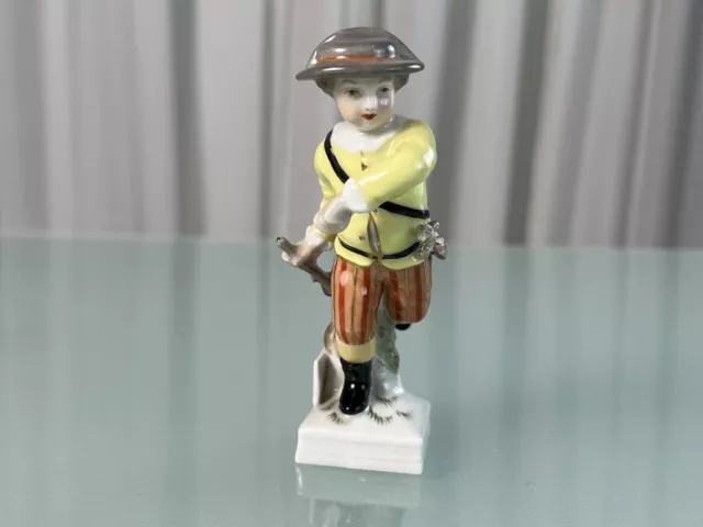 KPM Porzellan Figur Junge 10,5 cm. - 1 Wahl Top Zustand