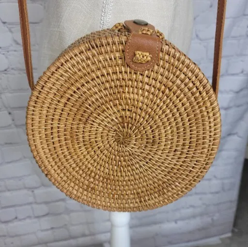Rattan Straw Woven Circular Round Shoulder Crossbody Strap Bag Handbag 8" x 3"