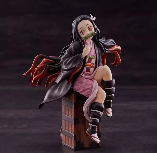 Zhongkaihua 6 personaggi anime Kanroji Mitsuri Cute Mini Q Figura Kamado Nezuko Action Figura Tokitou Muichirou PVC Statua modello statuetta ornamenti per fan anime
