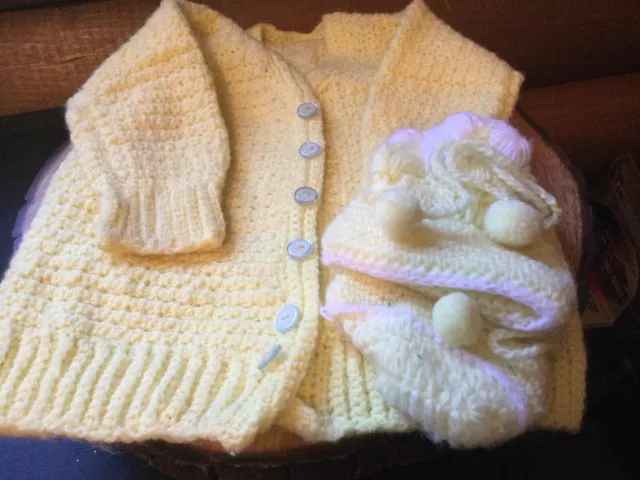 Hand Made Knit Baby Sweater with Hat Booties Yellow & White VTG