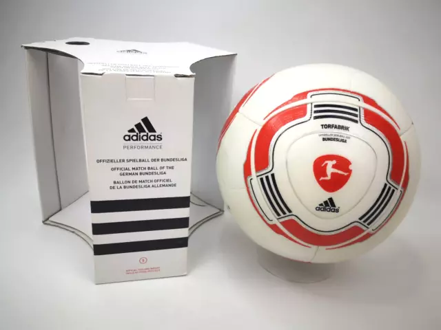 adidas Fussball Torfabrik Bundesliga Saison 2010/11 matchball V00575