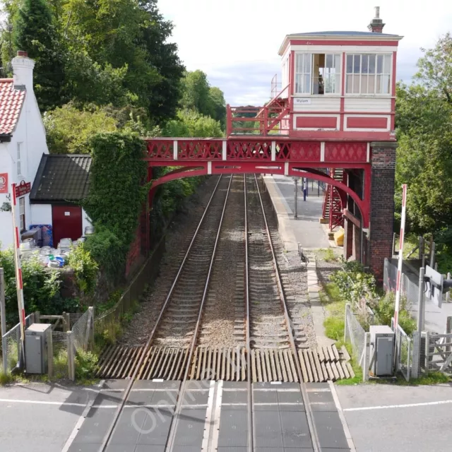 Photo 6x4 Signal box, Wylam station Prudhoe Original Newcastle and Carlis c2010