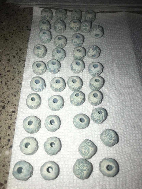 Vintage 1970’s Lot Of 40 Ceramic Unique 17mm Design Green Beads (2-19-5)