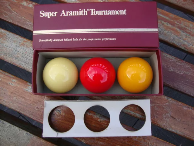 ancienne boule de billard SUPER ARAMITH TOURNAMENT PROFESSIONAL snooker FRANCAIS