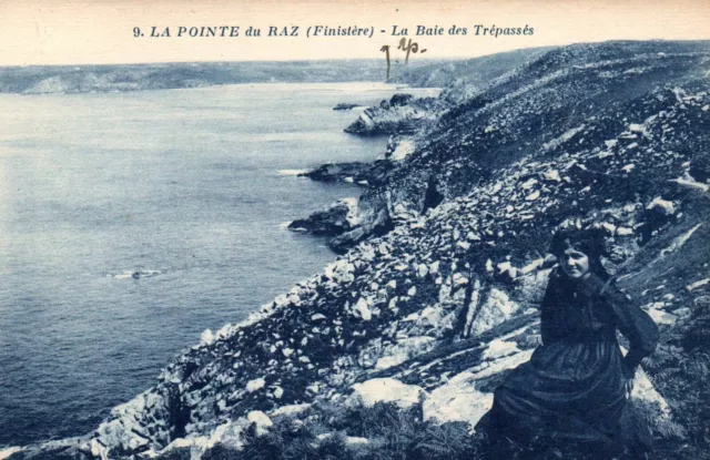 CPA 29 - LA POINTE DU RAZ (Finistère) - 9. La Baie des Trépassés (animée)