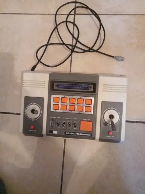 Ancienne console Pong SOUNDIC 1re génération de jeu vidéo