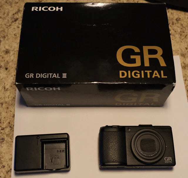 Ricoh GR DIGITAL III 10.0MP Digital Camera - Black (2009)