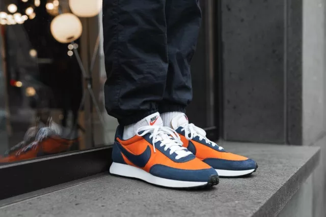 Nike air deals tailwind navy