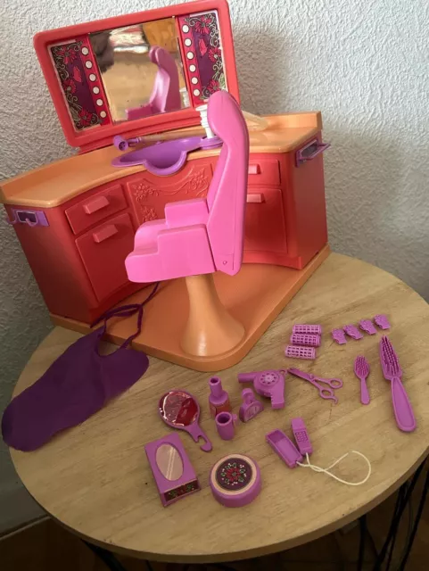 Salon de coiffure maquillage barbie Vintage - Mattel Games