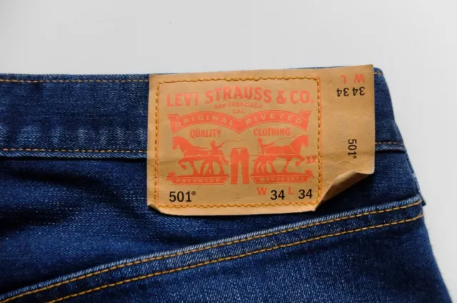 Vintage Levi’s 501 Dark blue Jeans | W34 L34 Classic Straight denim jeans