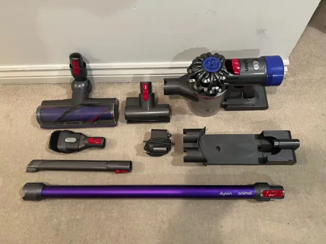 Dyson V8 Animal Cordless Handheld Vacuum Cleaner With New Battery Fully Cleaned