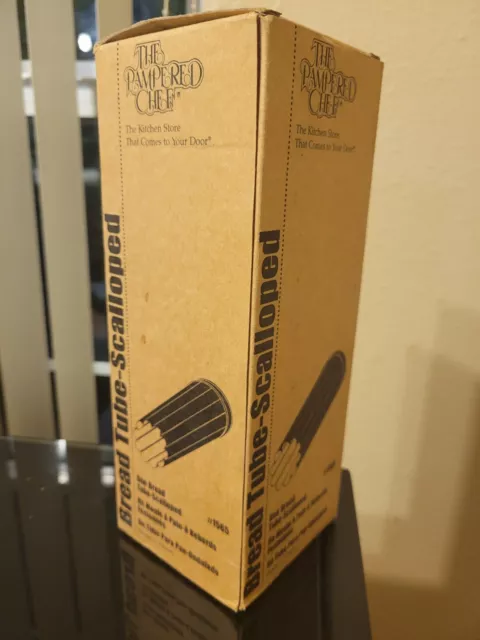 The Pampered Chef 9" Scalloped Bread Tube Metal Tube Baking In Box