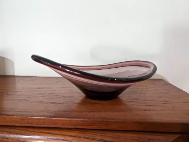 Vintage Mid Century Scandanavian Biomorphic Purple Art Glass Bowl MCM