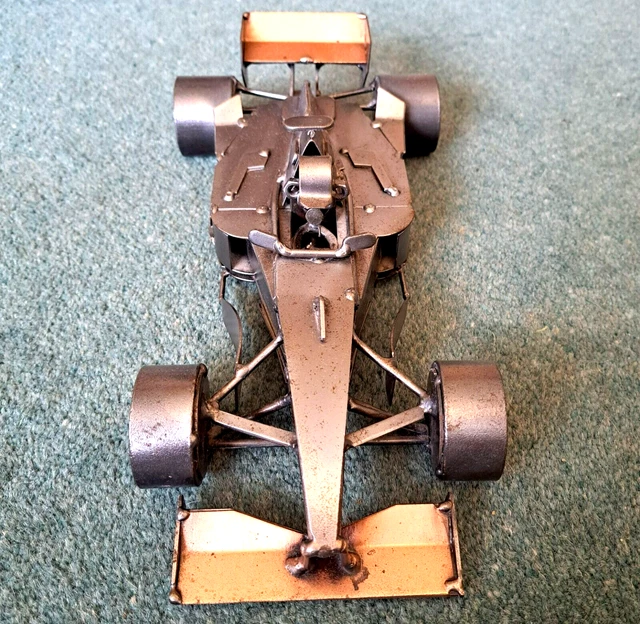 1990 Hinz & Kunst Design Formula 1 auto da corsa scultura in metallo luce patina in perfette condizioni