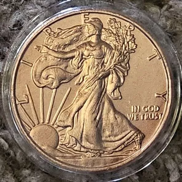 1 AVDP oz .999 Fine Copper round; Walking Liberty; IN CAPSULE