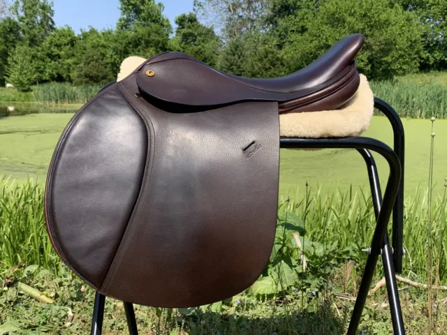 Gorgeous 17.5” W Exselle Close Contact Jump English Saddle Wide Crosby Hunter HJ