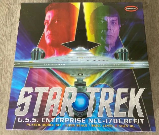 Star Trek USS Enterprise 1701 Umbau 1:350 Polarlichter Modellbausatz werkseitig versiegelt