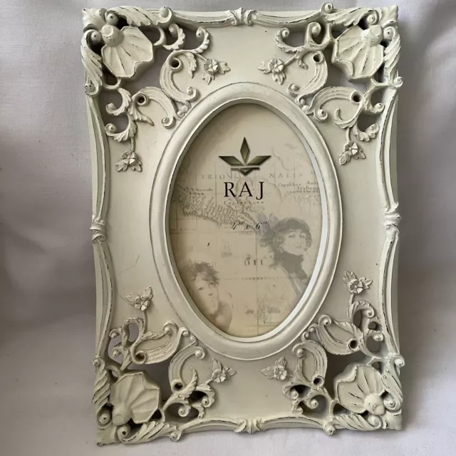 RAJ Picture Frame Holds 4 X 6 Photo NWOT