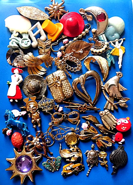 Galerie LoLy Bijoux, cadeaux, déco, objets d'art, vêtements à Montréal