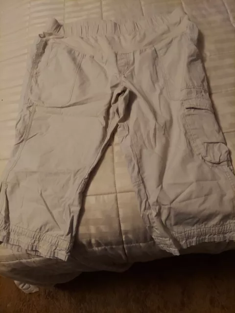 Motherhood Maternity Khaki Capri Pants Size 2X