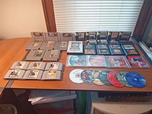 *AS-IS* HUGE Lot of  43 Untested / Defective Retro Video Games (Nintendo Sega..)