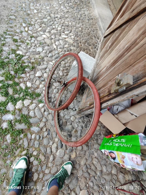 randonneuse motobecane derailleur HURET suicide vélo de collection eroica