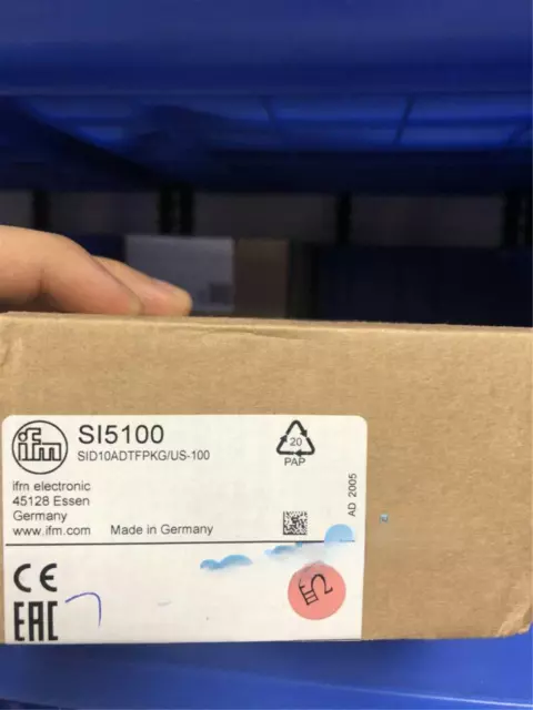 1pcs IFM SI5100 flow sensor