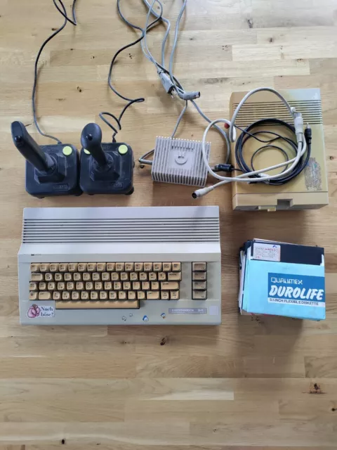 Commodore C 64C (C64II) mit div. Zubehör