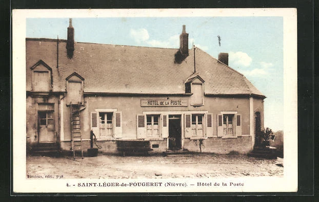 CPA Saint-Léger-de-Fougeret, Hotel de la Poste