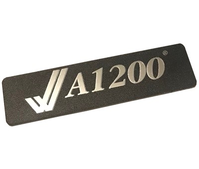 A1200 Custodia in metallo con logo badge Nero/Argento per Commodore Amiga 1200 NEW 12686 