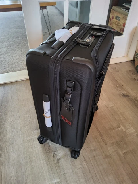 Tumi Continental Expandable 4 Wheeled Carry-On - Black Style 117162-1041 2