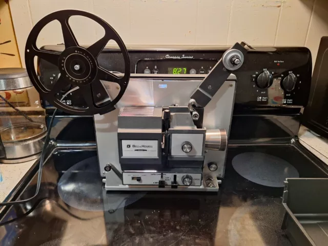 Vintage 1969 Bell & Howell Model 466 Autoload 8mm/Super8 Movie Projector Working