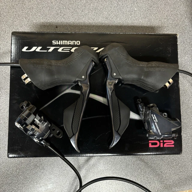 Used Shimano Ultegra ST-R8070 Di2 Hydraulic Disc Shifters - 11-Speed, Left & Right