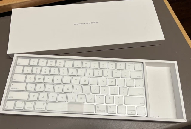 NEW Genuine Apple magic keyboard