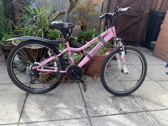 Girl’s Apollo Recall Bicycle, Pink. 24” Wheels. 18 Speed
