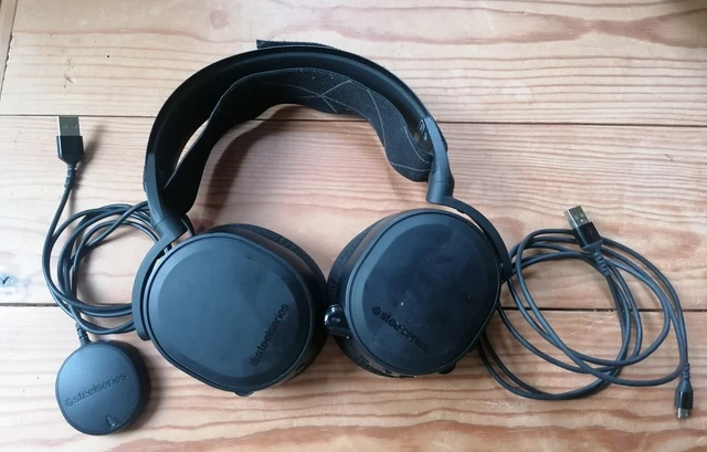 SteelSeries Arctis 7 2019 Edition Wireless Over-the-Ear Gaming Headset - Black