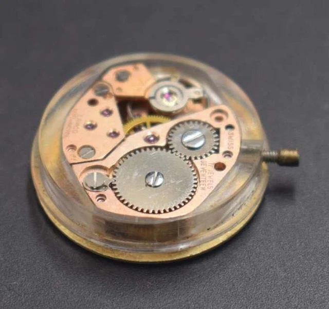 Mouvement De Montre LANCO 500 Pour Pièces - Fonctionne, équilibre OK, Mais Vendu Pour Démontage Ou Réparation
