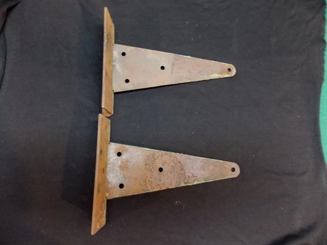 2 vtg 10" T strap hinges Rusty Farm gate barn 12" overall Lrg pair Green paint 6