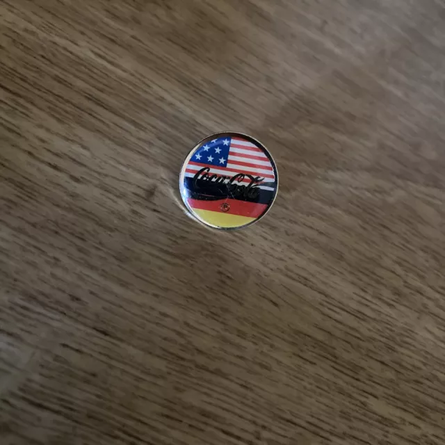 Pin Anstecker Anstecknadel Coca Cola Deutschland USA Sterne Metall Glänzend Rar