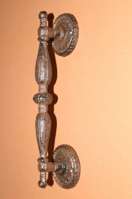 Country Elegance Large Cast Iron Door Pulls, Cousin Mike, HW-100