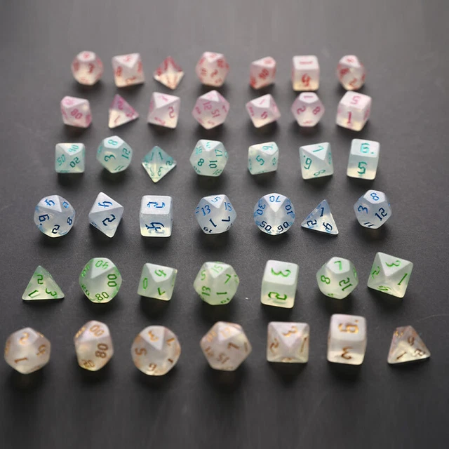 25 Stück 4-seitige Würfel Set – Violette Acryl-Würfel (D4, 20 Mm) Mit Eisengehäuse Für Rollenspiele
