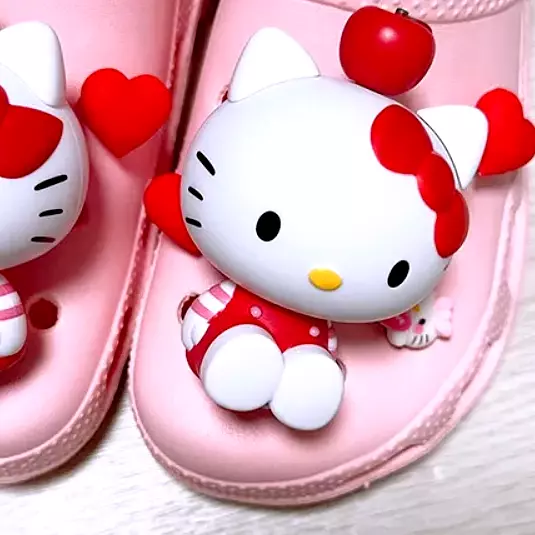 Sanrio Crocs Hello Kitty Pink Jibbitz / Crocs Accessories