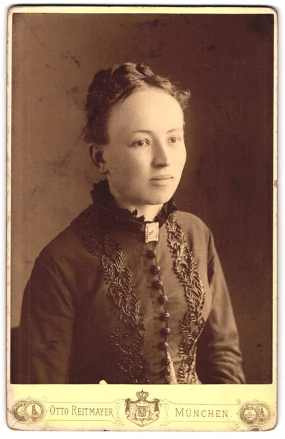 Fotografie Otto Reitmayer, München, Briennerstrasse 4, Portrait junge Dame im b