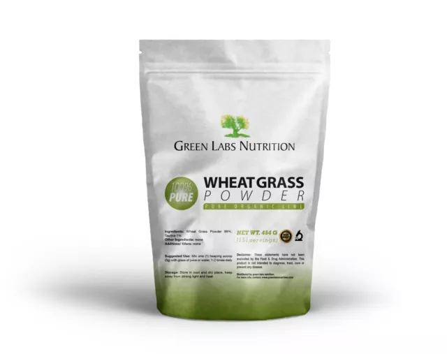 El pasto de trigo en polvo súper alimento natural orgánico puro