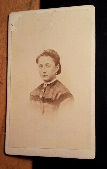 Mädchen - junge Frau - Portrait ca. 1870er CDV Ch. Schildknecht Fürth