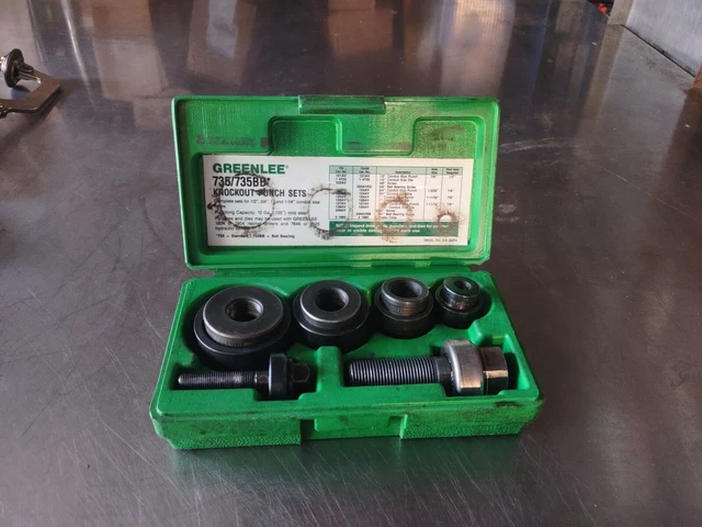 Greenlee 735BB Ball Bearing Knockout Punch Set with Case Greenlee 735BB Ball Bearing Knockout Punch Set with Case