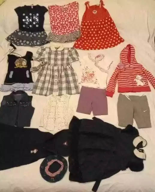 Abiti per bimba 2-3 anni (14 pezzi)