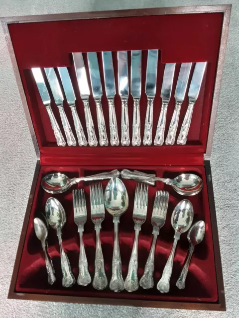 Viners canteen of cutlery stainless steel set