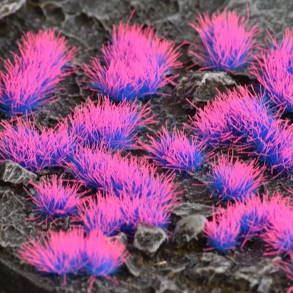 Alien Neon 4mm Wild Tufts - Gamers Grass